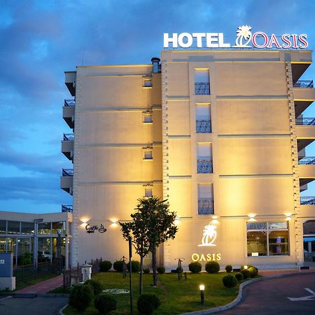 Hotel Oasis Podgorica Ngoại thất bức ảnh