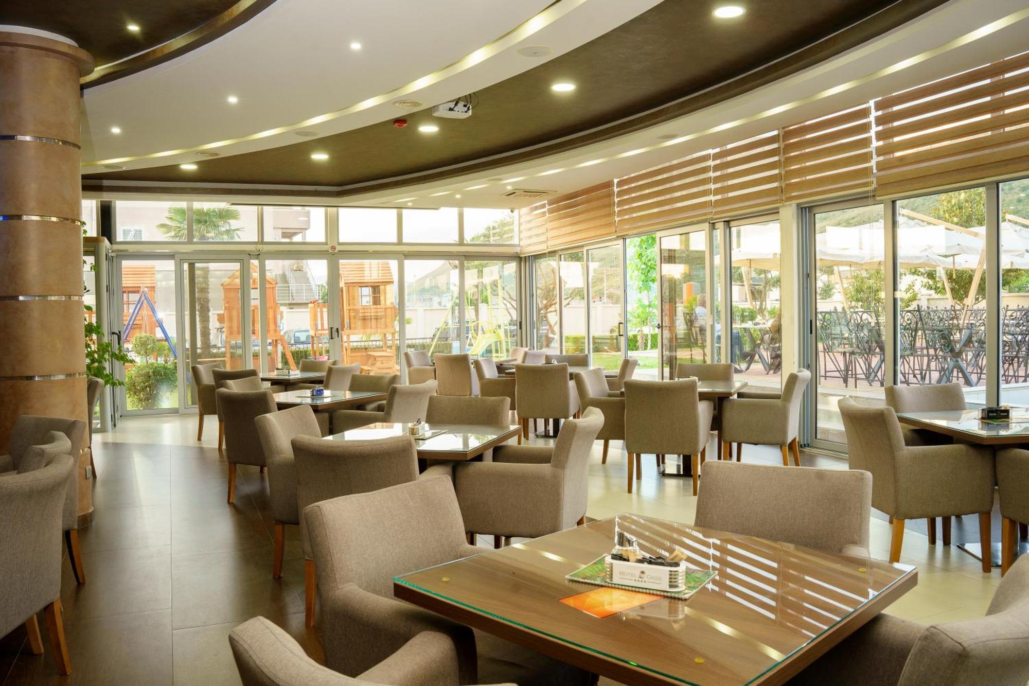 Hotel Oasis Podgorica Ngoại thất bức ảnh