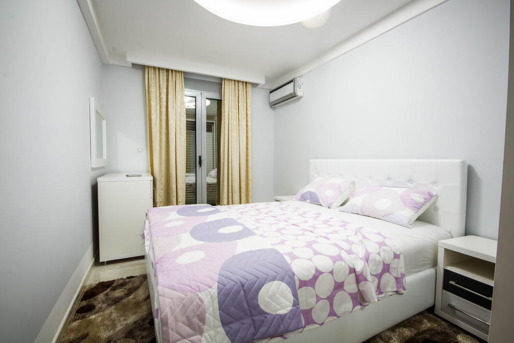 Hotel Oasis Podgorica Ngoại thất bức ảnh