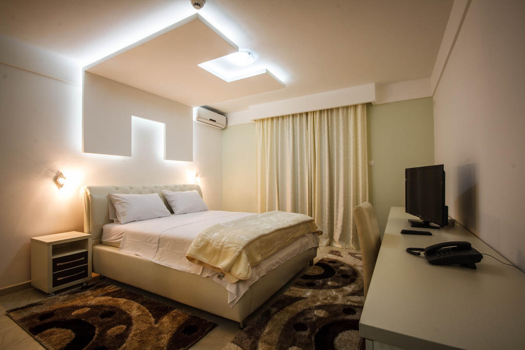 Hotel Oasis Podgorica Phòng bức ảnh