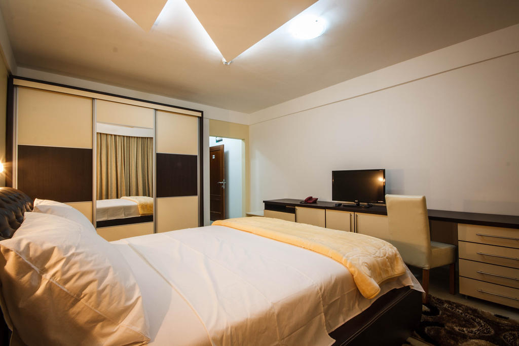Hotel Oasis Podgorica Phòng bức ảnh